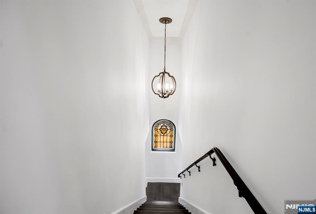 29 Martin Terrace Hackensack, NJ 07601 - Photo 20 of 50