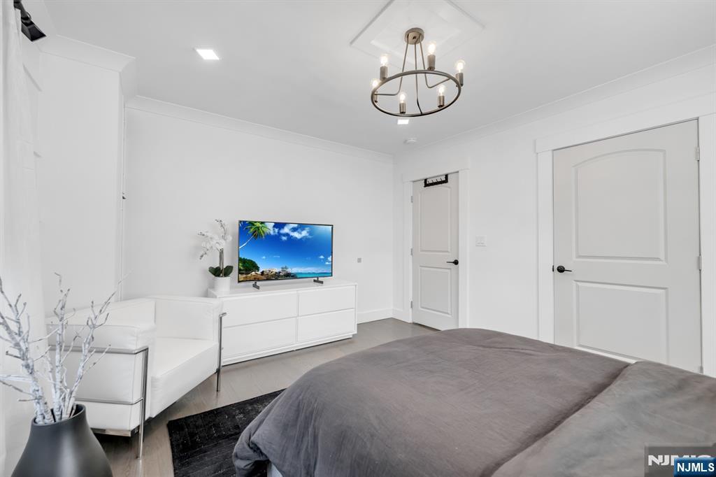 29 Martin Terrace Hackensack, NJ 07601 - Photo 26 of 50