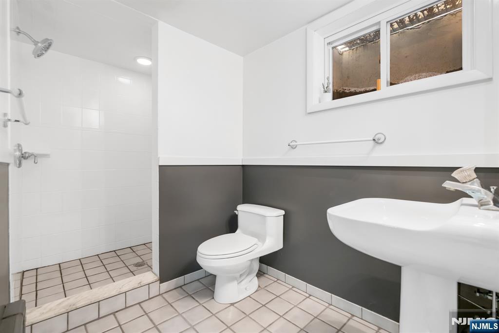 29 Martin Terrace Hackensack, NJ 07601 - Photo 45 of 50