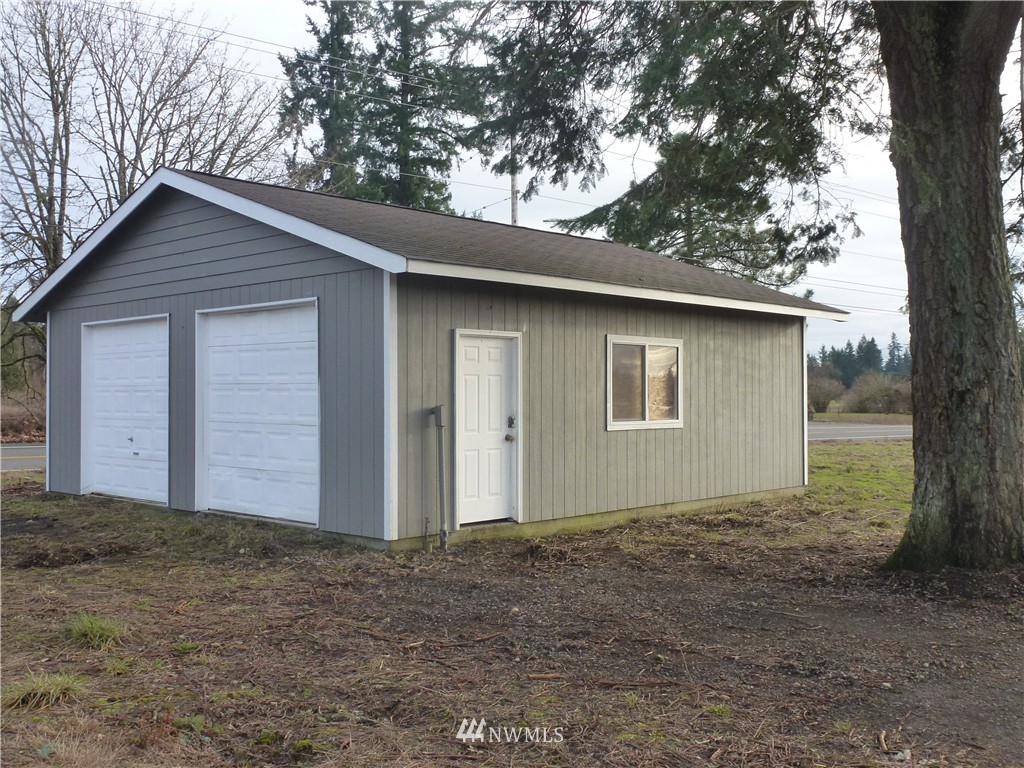 10915 Case Road Southwest Olympia, WA 98512 - Photo 2 of 14 Gallery Image 2