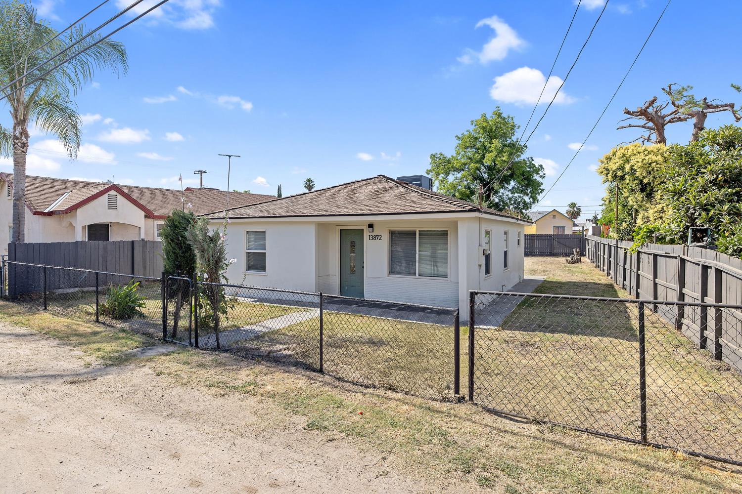 13872 Hanford Armona Road Armona, CA 93202 - Photo 2 of 32