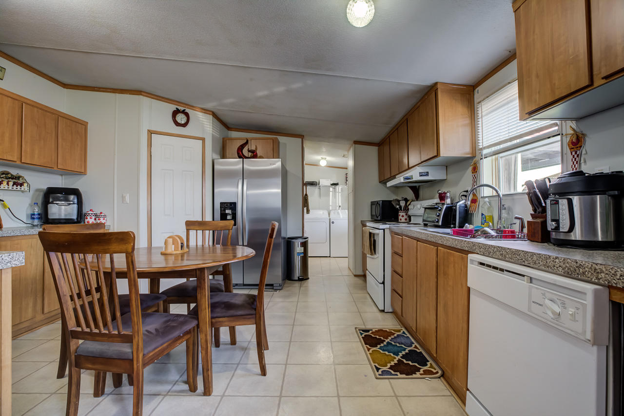 743 Landmark Road Jacksboro, TN 37757 - Photo 15 of 30 _X3A5460_1_2_3_4_5_6