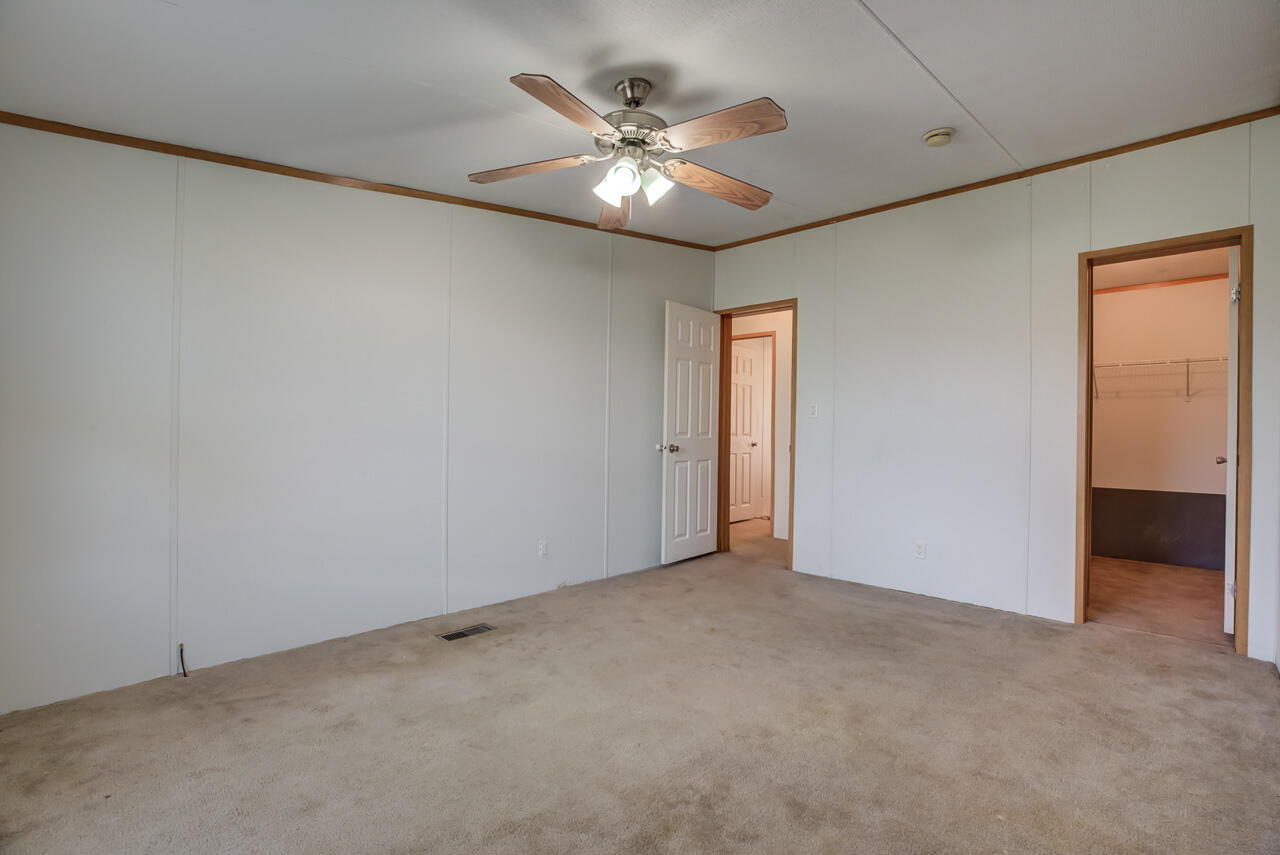 743 Landmark Road Jacksboro, TN 37757 - Photo 9 of 30 _X3A5417_18_19_20_21_22_23