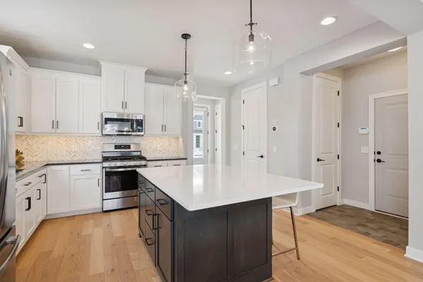 $614,900 | 16247 Durango Trail, Lakeville, MN 55044