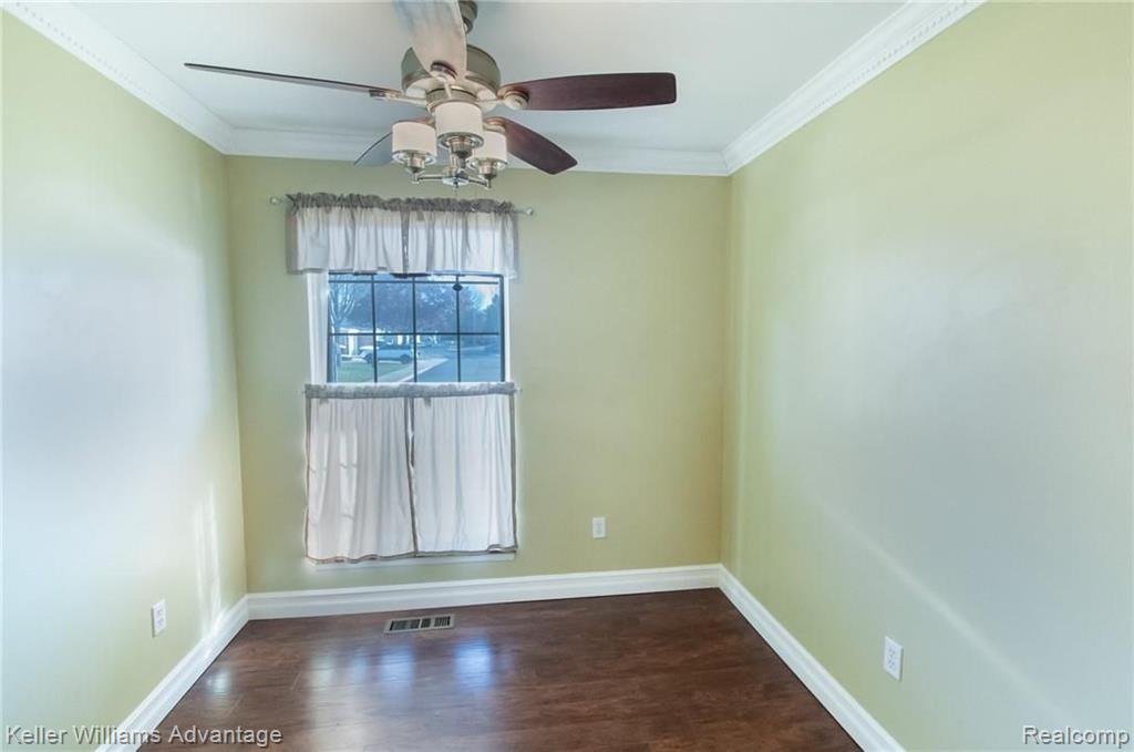 106 Stratford Lane Rochester Hills, MI 48309 - Photo 11 of 34