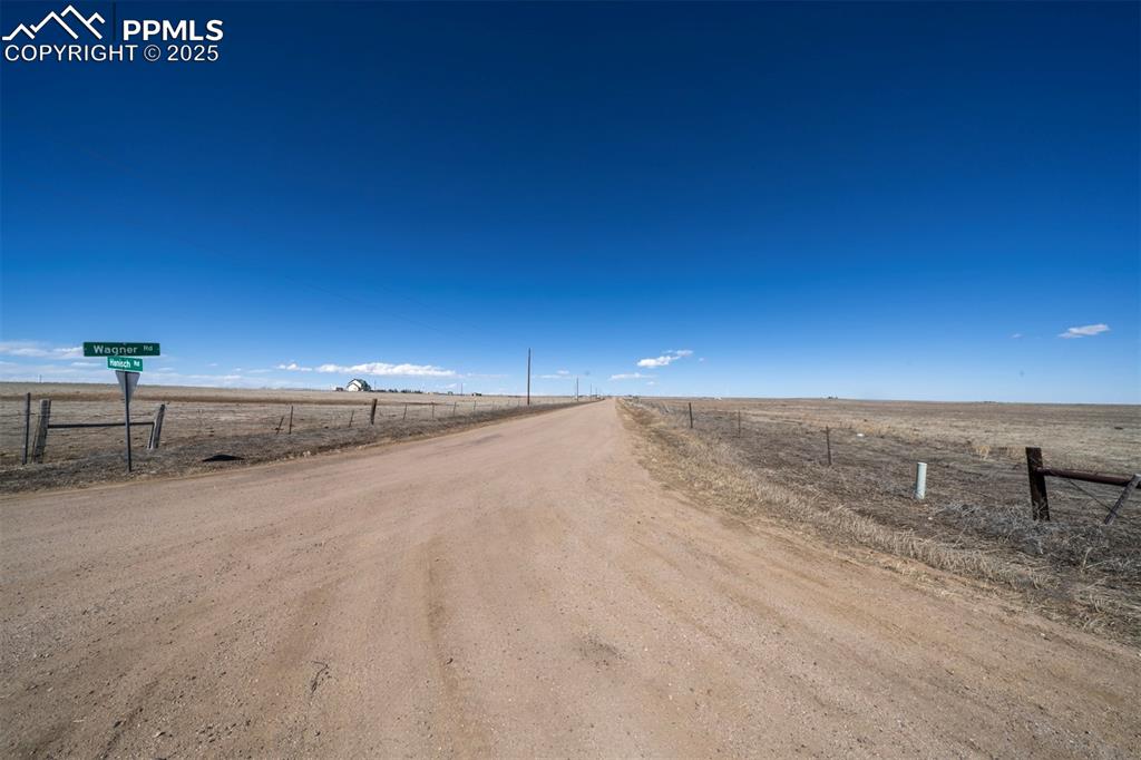 10095 Wagner Road Calhan, CO 80808 - Photo 5 of 34