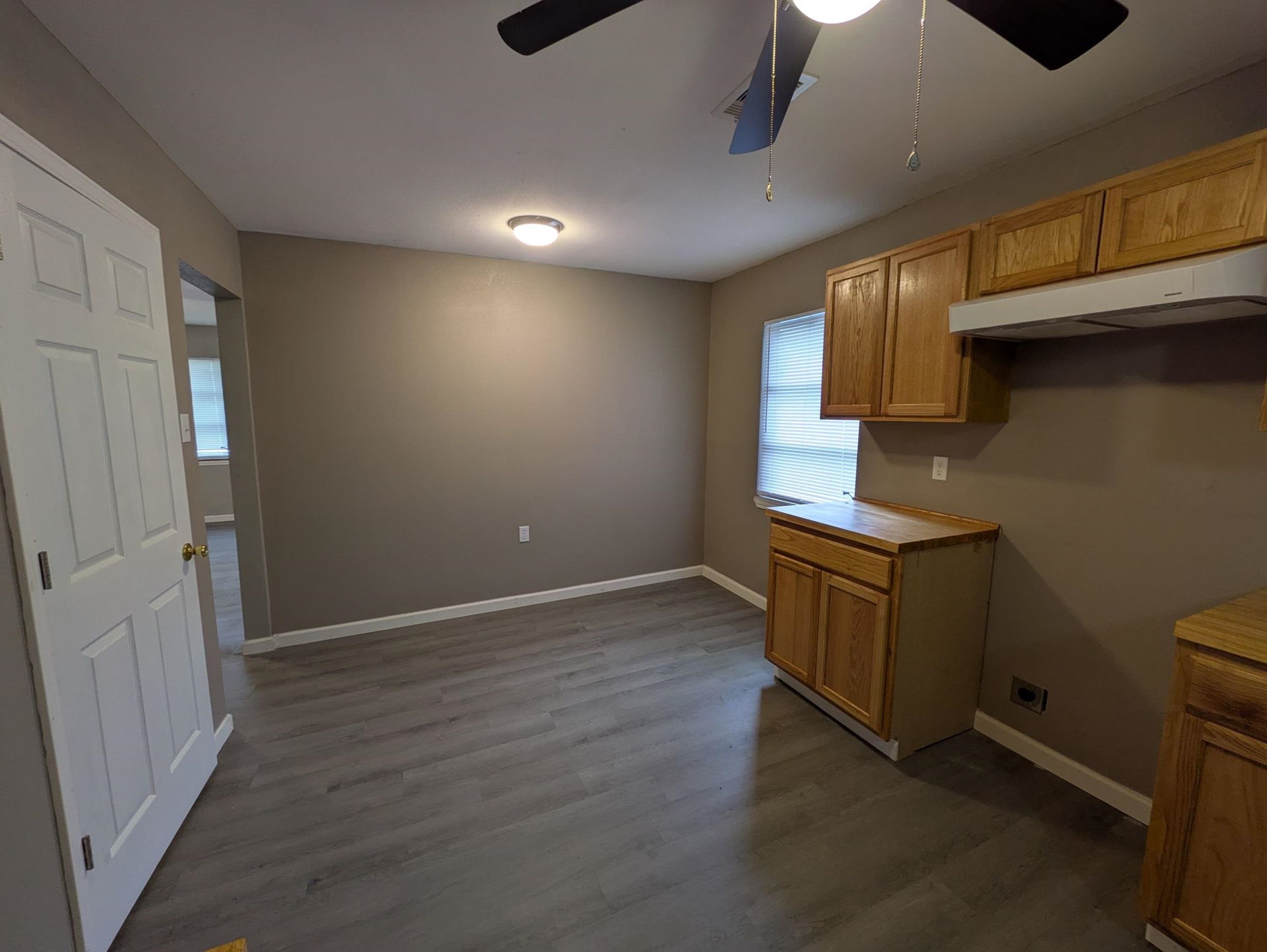 5251 Procter Street Port Arthur, TX 77642 - Photo 5 of 22