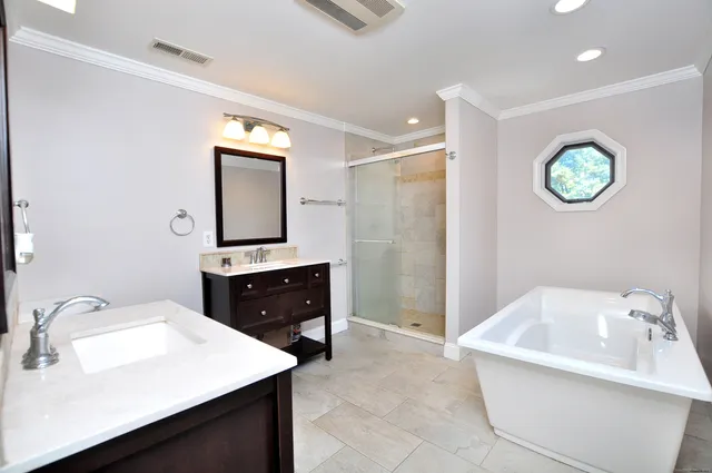 $3,200 | 274 Smith Street, South Windsor, CT 06074