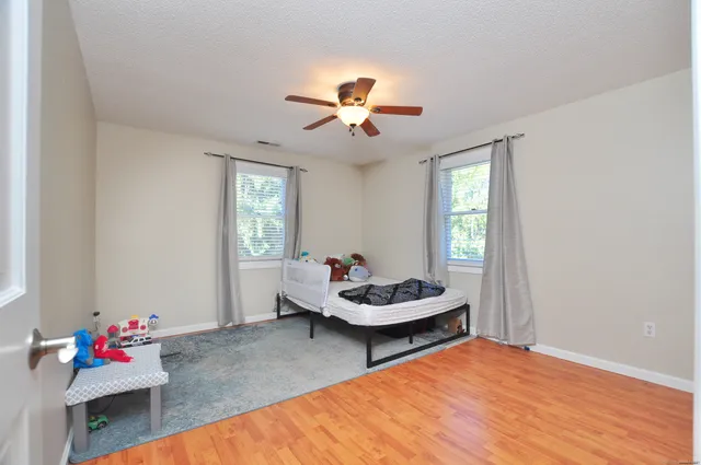 $3,200 | 274 Smith Street, South Windsor, CT 06074