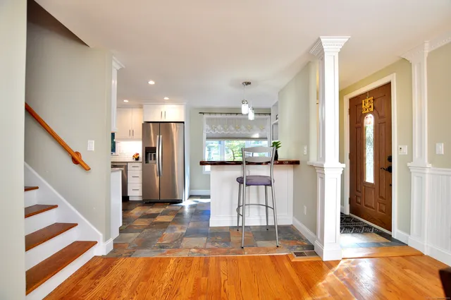 $3,200 | 274 Smith Street, South Windsor, CT 06074