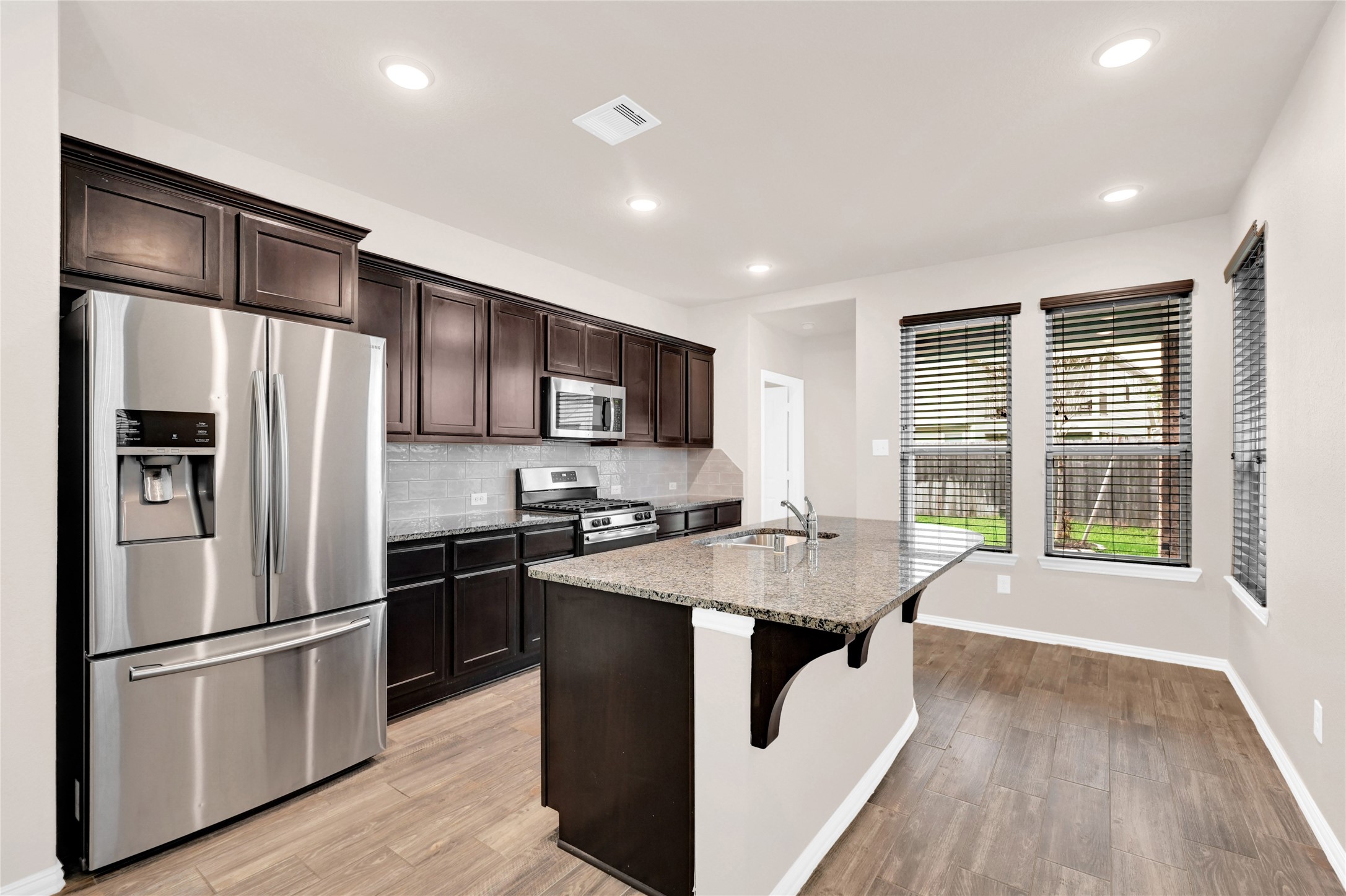 3001 Wedgewood Bay Court Spring, TX 77386 - Photo 5 of 22