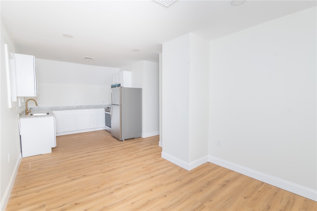 84 Pembroke Avenue Providence, RI 02908 - Photo 10 of 12