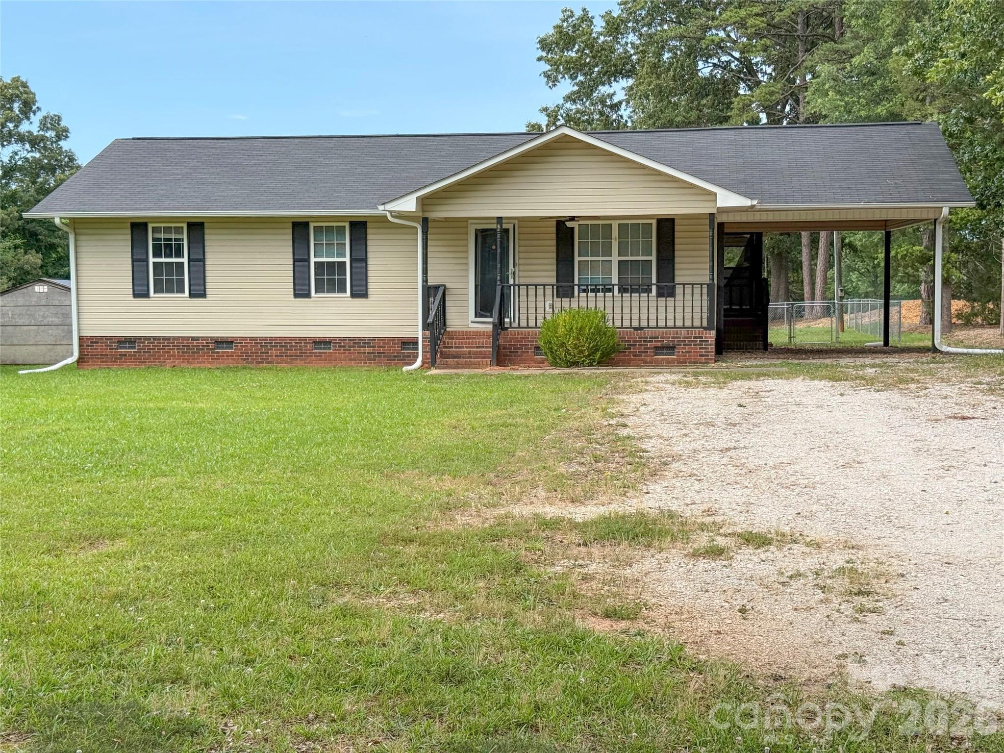 1066 Cameron Road York, SC 29745 - Photo 5 of 22 Gallery Image 5
