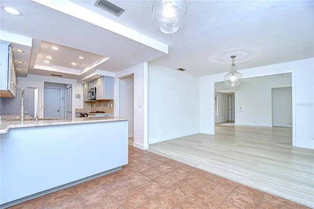 a view of a garage room