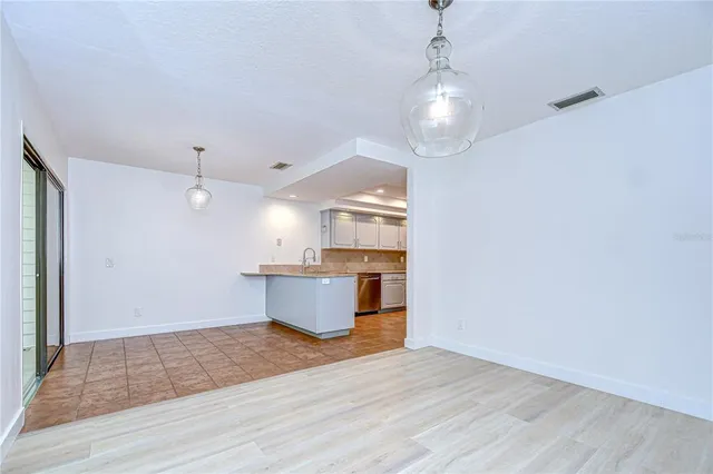 $486,000 | 5355 Cobblestone Court, Wesley Chapel, FL 33543