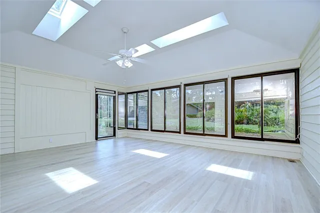 $486,000 | 5355 Cobblestone Court, Wesley Chapel, FL 33543