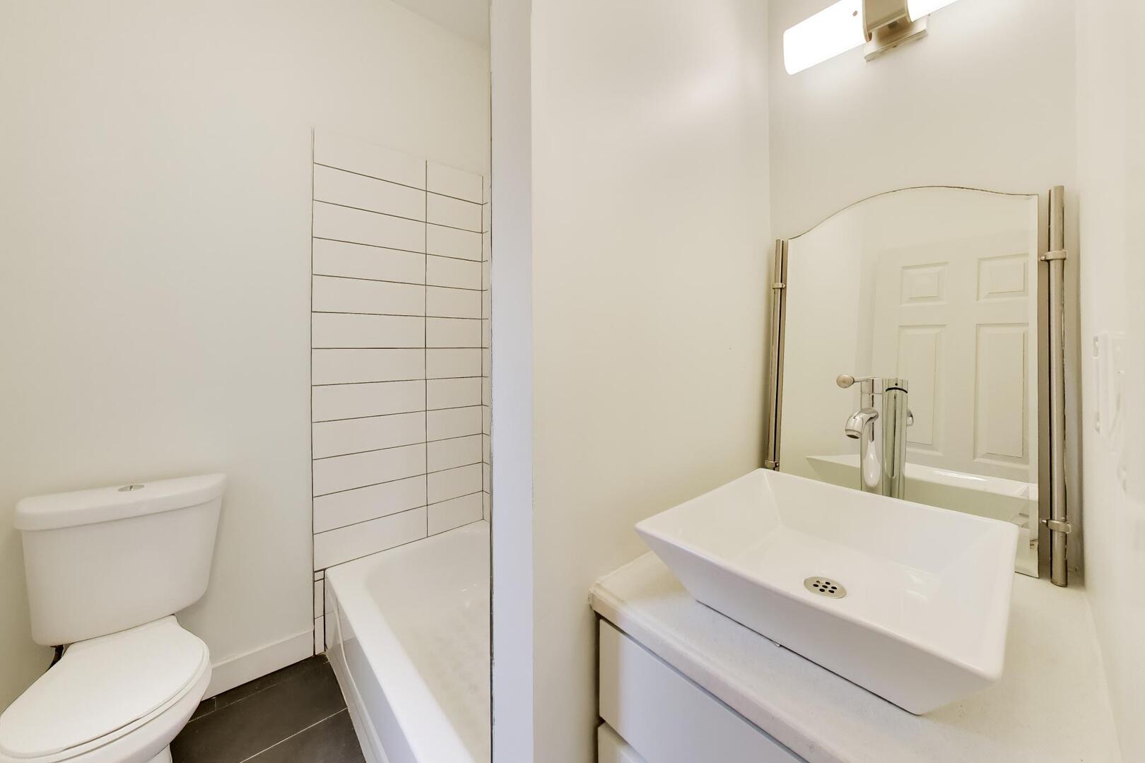 5714 South Prairie Avenue Chicago, IL 60637 - Photo 12 of 49