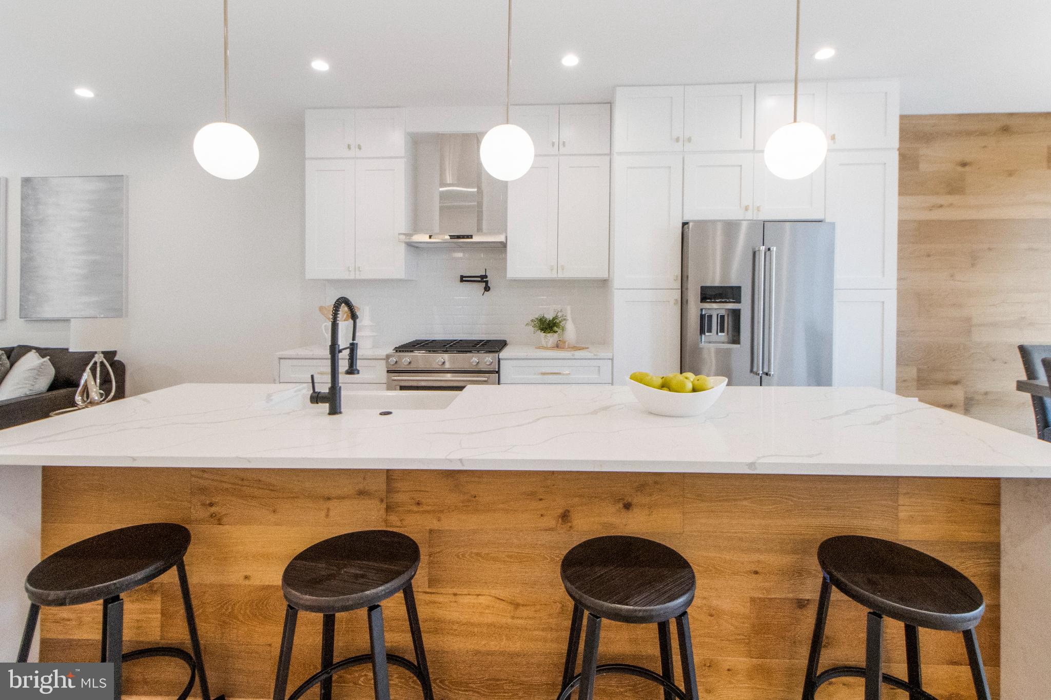 603 Longfellow Street Northwest Washington, DC 20011 - Photo 11 of 60 Spacious Island