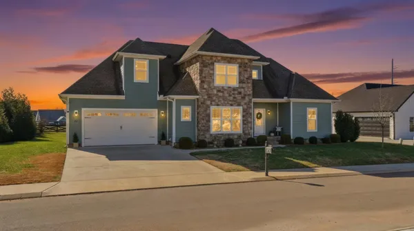 $774,000 | 71 Windjammer Court, Winchester, TN 37398