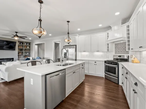 $765,000 | 71 Windjammer Court, Winchester, TN 37398