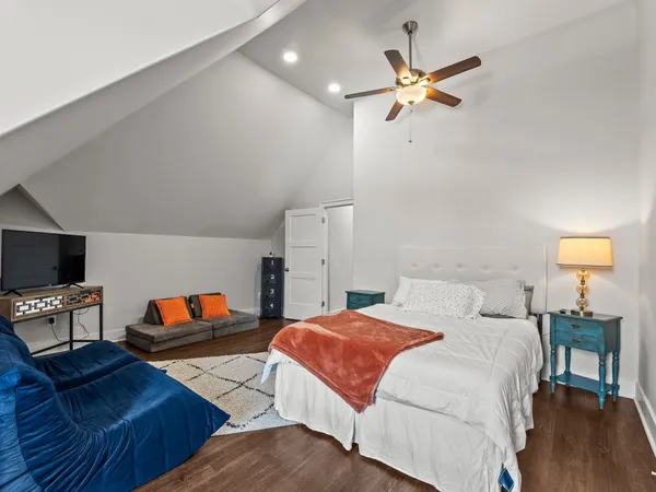 $765,000 | 71 Windjammer Court, Winchester, TN 37398