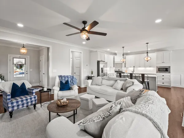 $765,000 | 71 Windjammer Court, Winchester, TN 37398