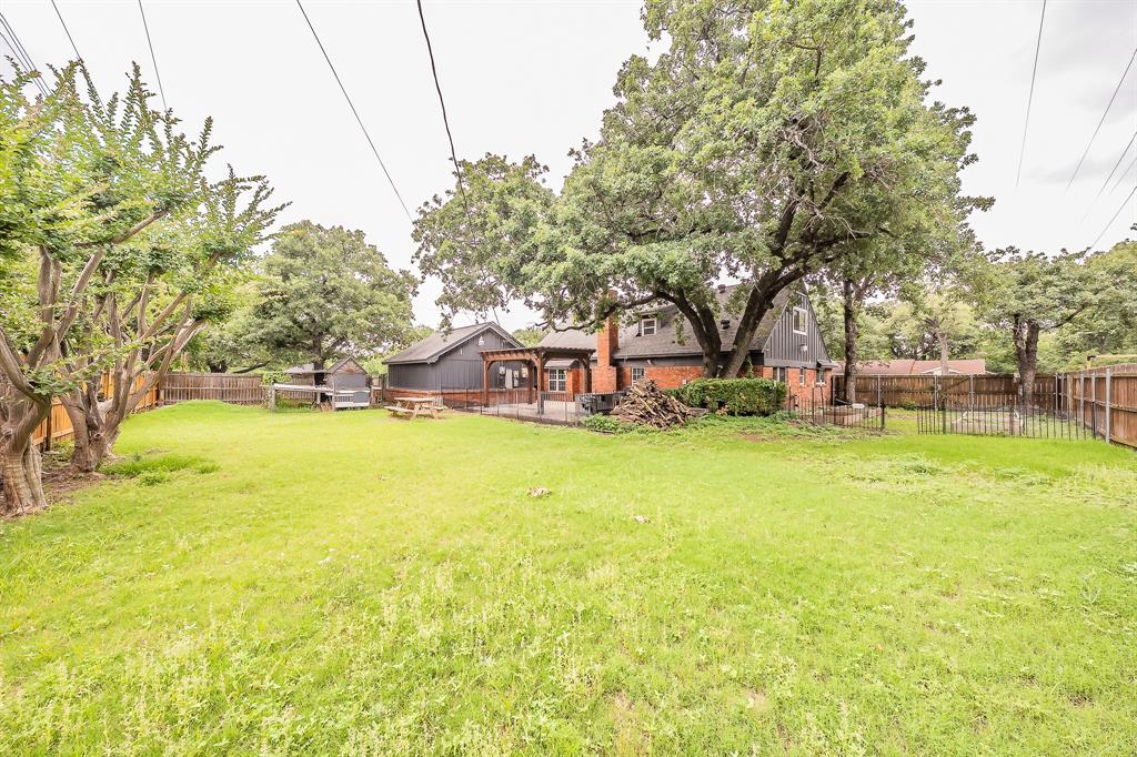 7341 Normandy Road Fort Worth, TX 76112 - Photo 12 of 40