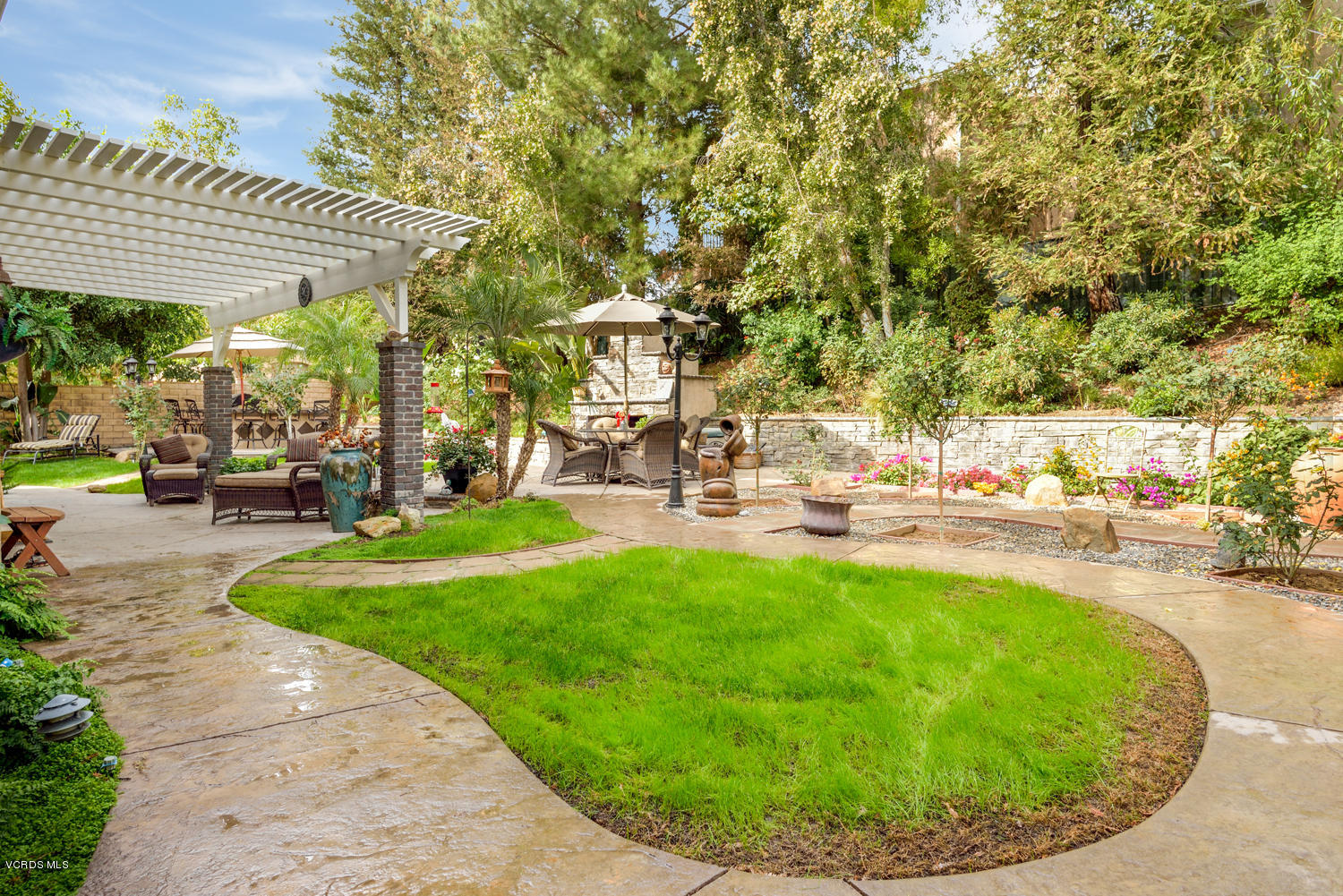161 Laurel Ridge Drive Simi Valley, CA 93065 - Photo 8 of 50 a view of a swimming pool with a patio