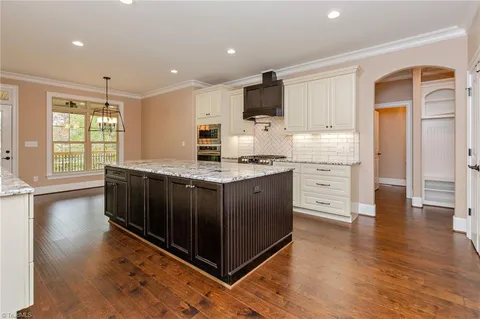 8204 Southerland Drive, Browns Summit, NC 27214