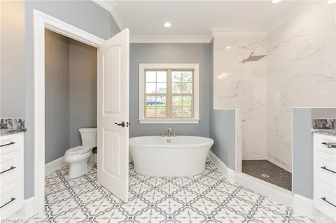 8204 Southerland Drive, Browns Summit, NC 27214