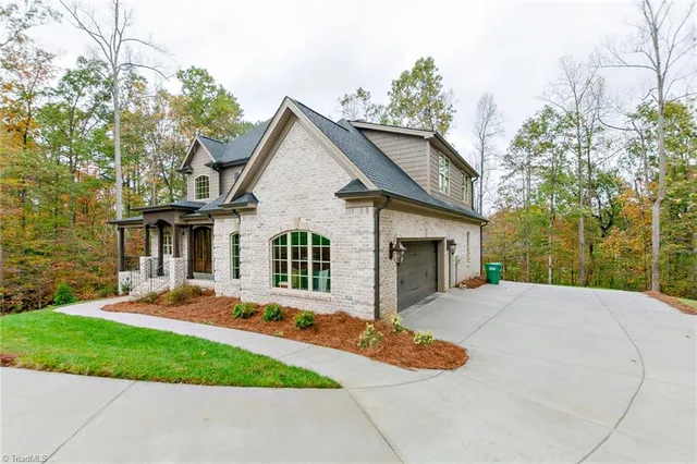 8204 Southerland Drive, Browns Summit, NC 27214