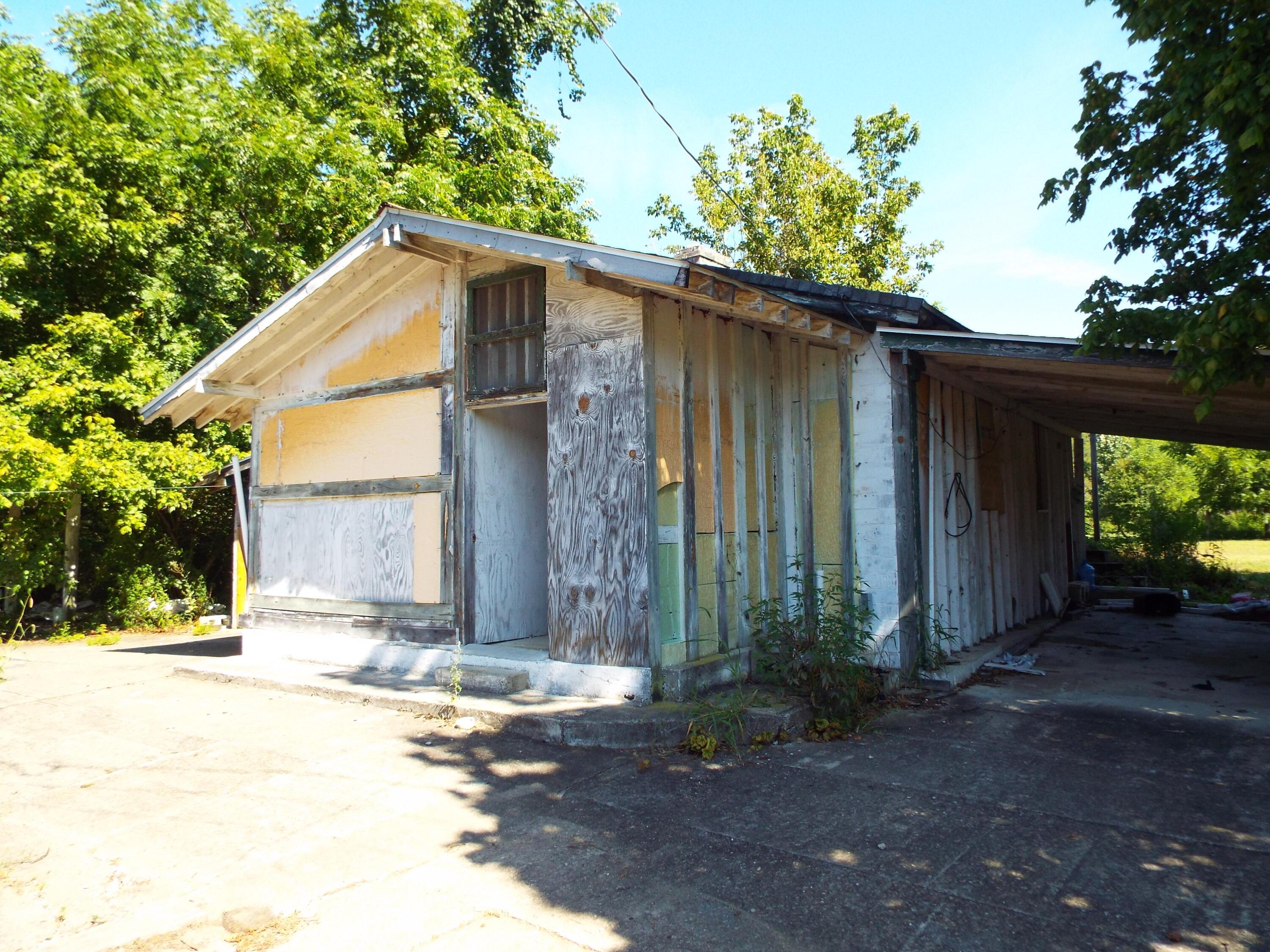17687 Laurel Run Road Nelsonville, OH 45764 - Photo 6 of 20 Original homestead structure currently used for storage