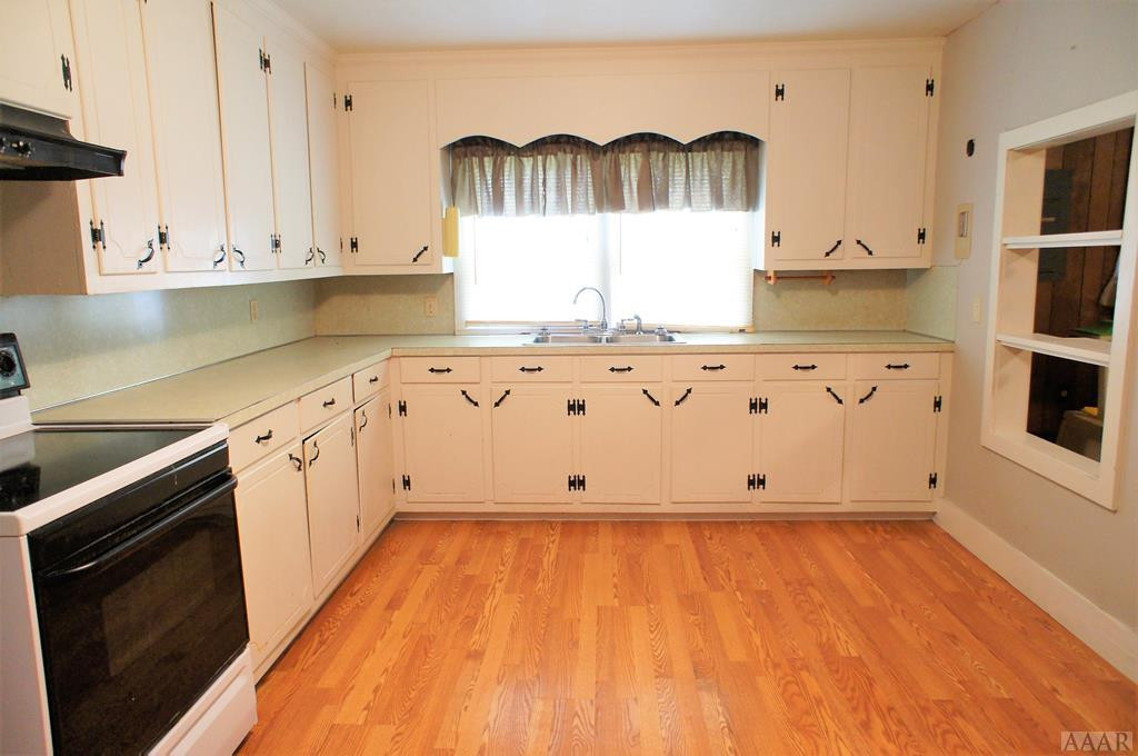 212 Plume Street Roper, NC 27970 - Photo 7 of 16
