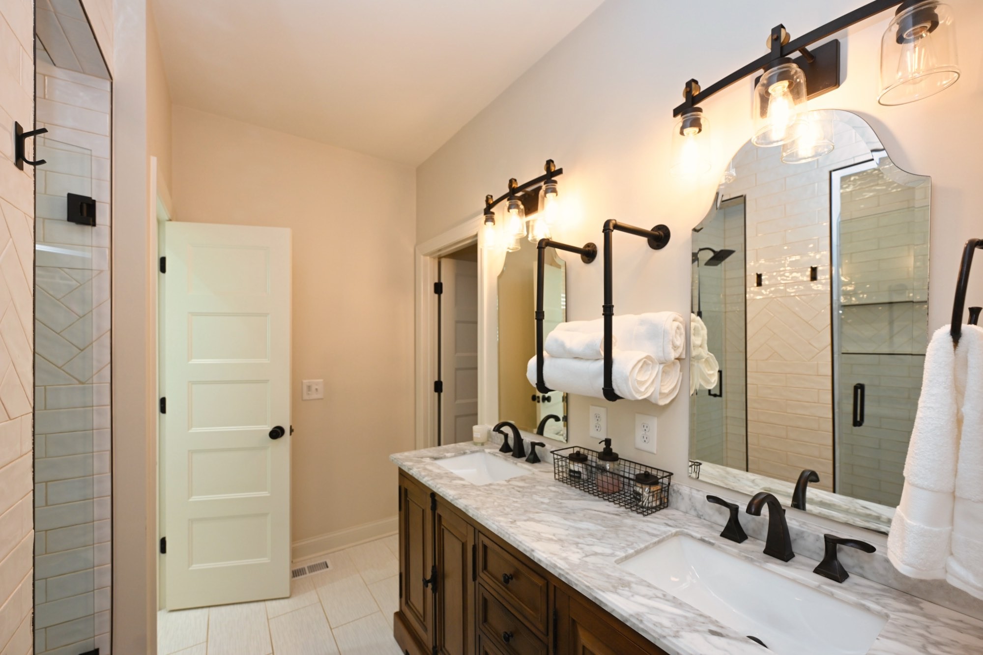 632 Weeping Willow Road Hendersonville, TN 37075 - Photo 19 of 42 a bathroom with a granite countertop sink mirror and shower
