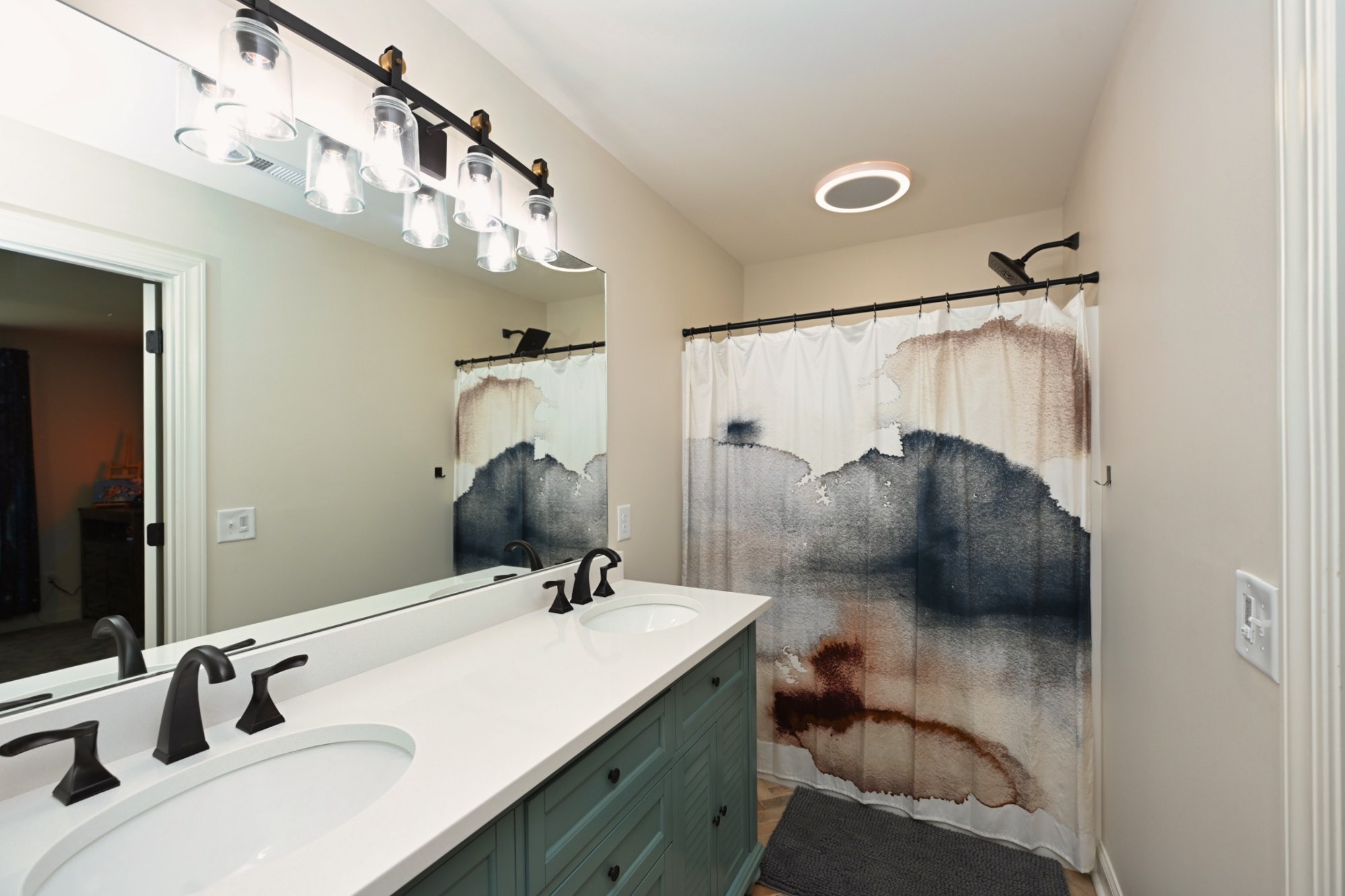 632 Weeping Willow Road Hendersonville, TN 37075 - Photo 23 of 42 a bathroom with a sink and a mirror