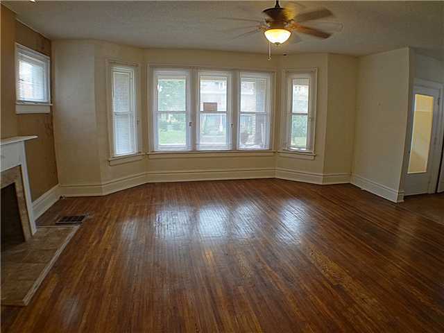 1645 Bryden Road Columbus, OH 43205 - Photo 4 of 25
