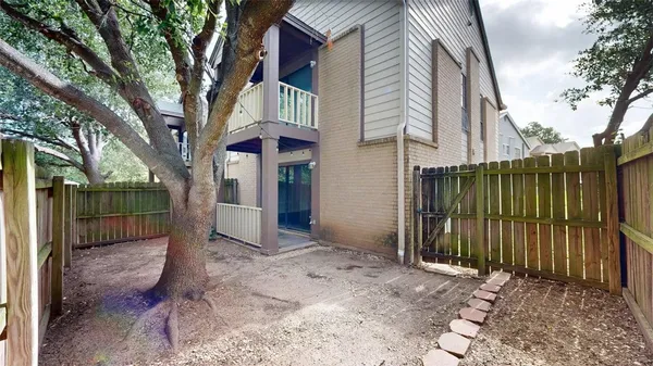 $1,150 | 1016 Autumn Circle, Unit B, College Station, TX 77840