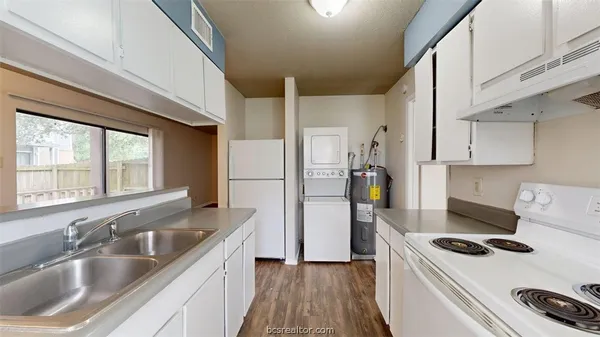 $1,150 | 1016 Autumn Circle, Unit B, College Station, TX 77840