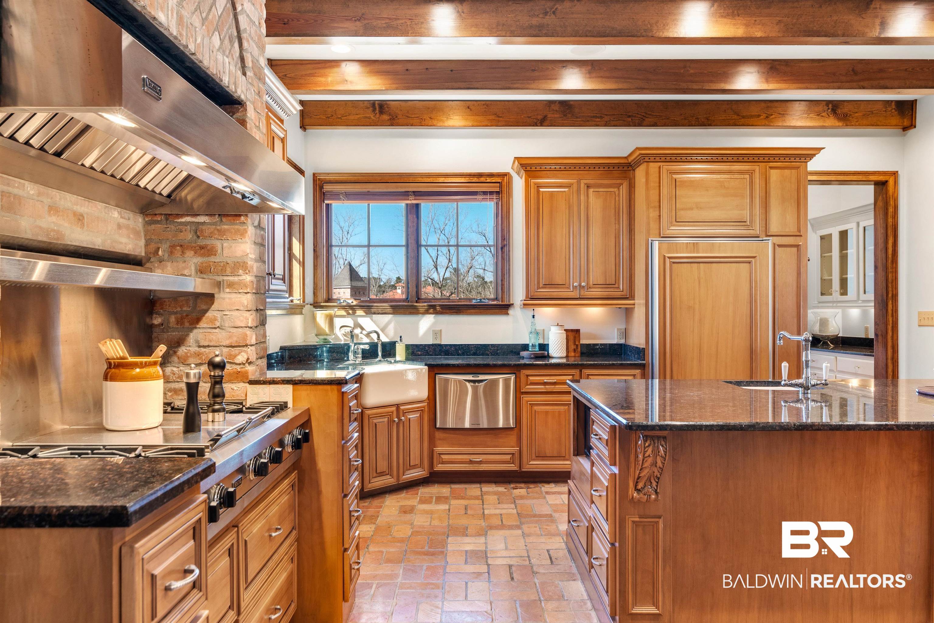 10708 Highway 98 Fairhope, AL 36532 - Photo 9 of 44 Kitchen