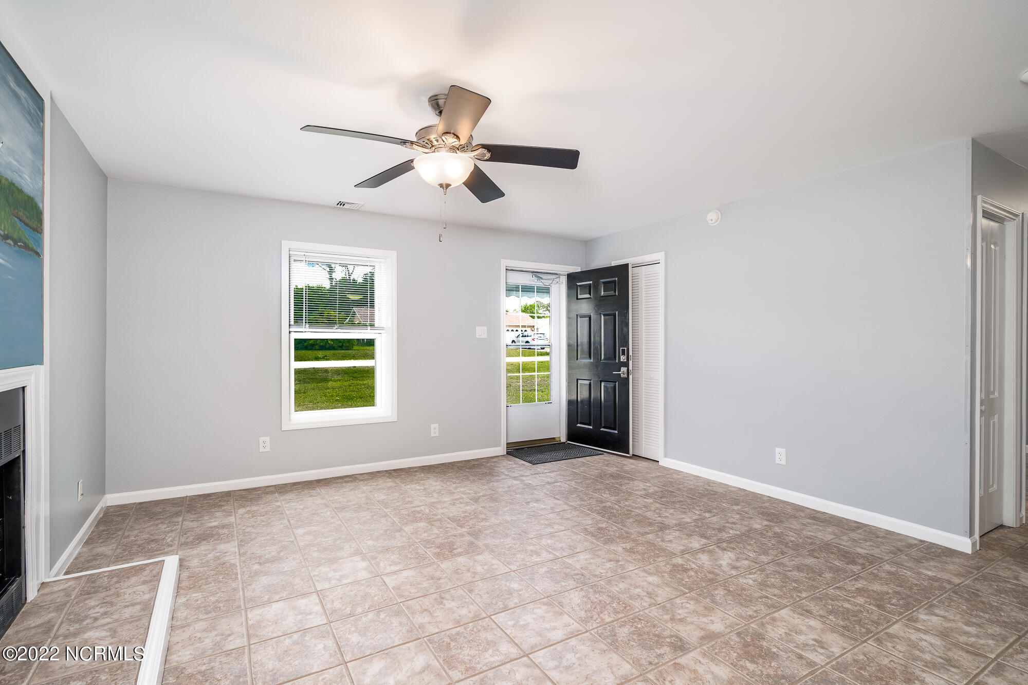 3105 Old Gate Road Morehead City, NC 28557 - Photo 7 of 35 Living area with ceramic tile