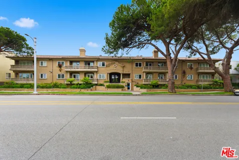 $1,195,000 | 11440 National Boulevard, Unit 16, Los Angeles, CA 90064