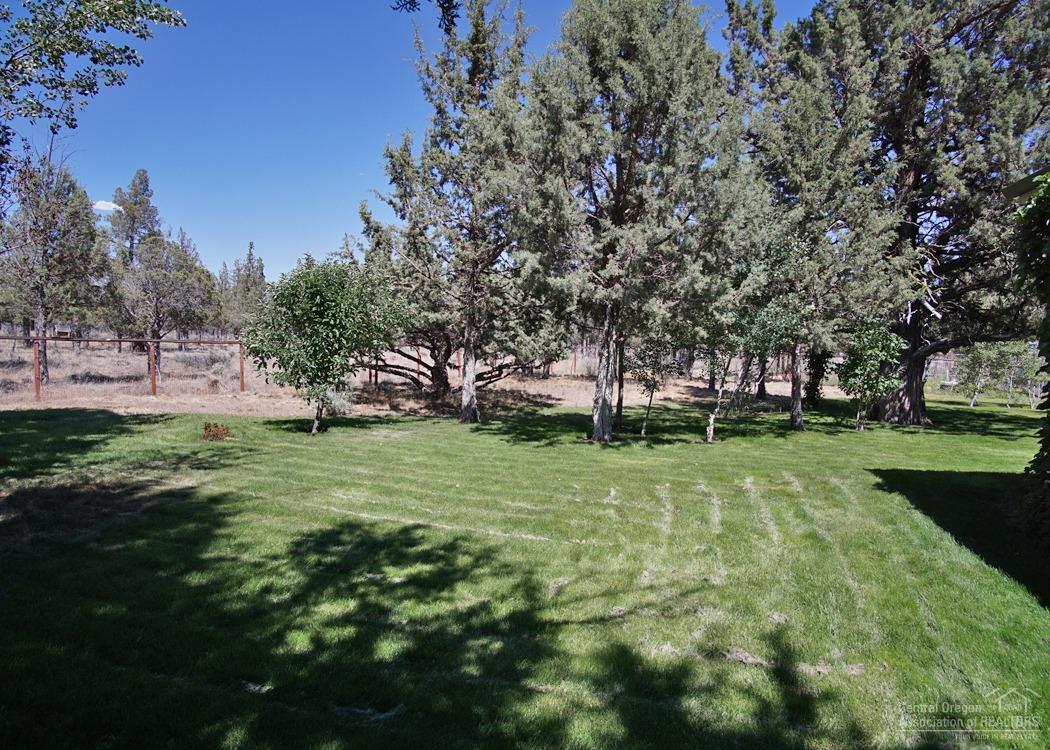 18212 Goldcoach Road Sisters, OR 97759 - Photo 19 of 25 Gallery Image 19