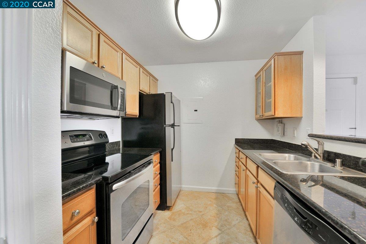 130 Reflections Drive, Unit 17 San Ramon, CA 94583 - Photo 15 of 32 Gallery Image 15