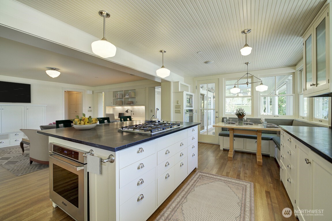 1645 Rambling Lane Medina, WA 98039 - Photo 20 of 40