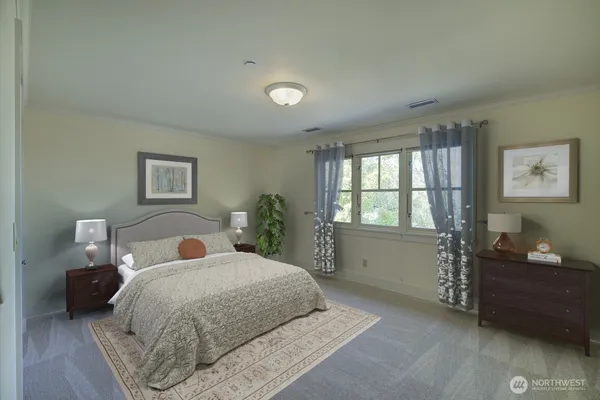 $15,000 | 1645 Rambling Lane, Medina, WA 98039