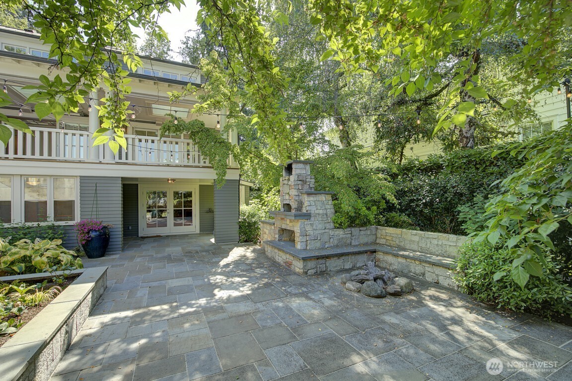 1645 Rambling Lane Medina, WA 98039 - Photo 38 of 40