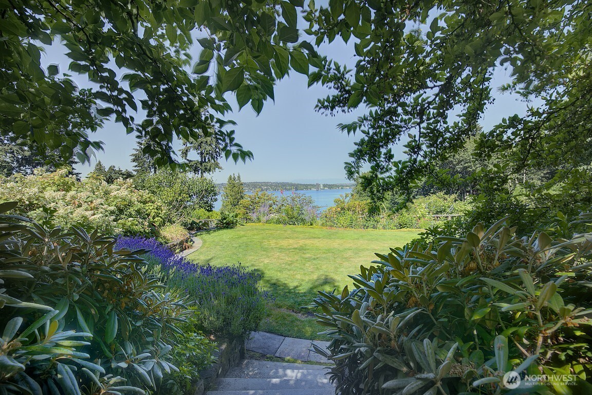 1645 Rambling Lane Medina, WA 98039 - Photo 39 of 40