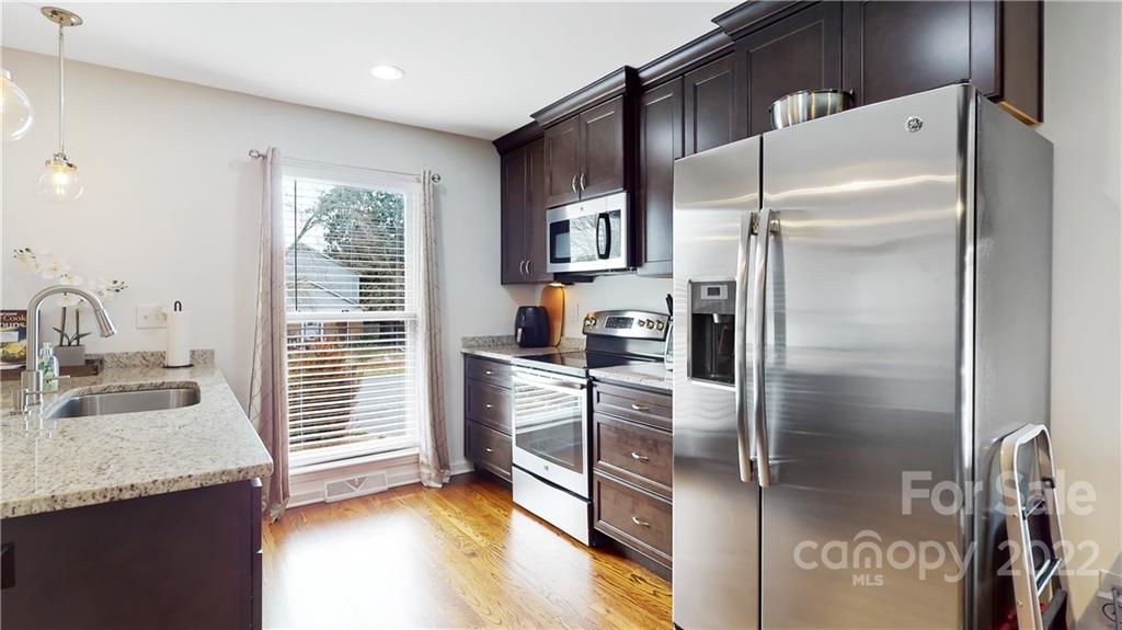 7325 Fox Hunt Road Charlotte, NC 28212 - Photo 13 of 37 Gallery Image 13