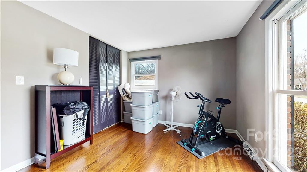 7325 Fox Hunt Road Charlotte, NC 28212 - Photo 29 of 37 Gallery Image 29