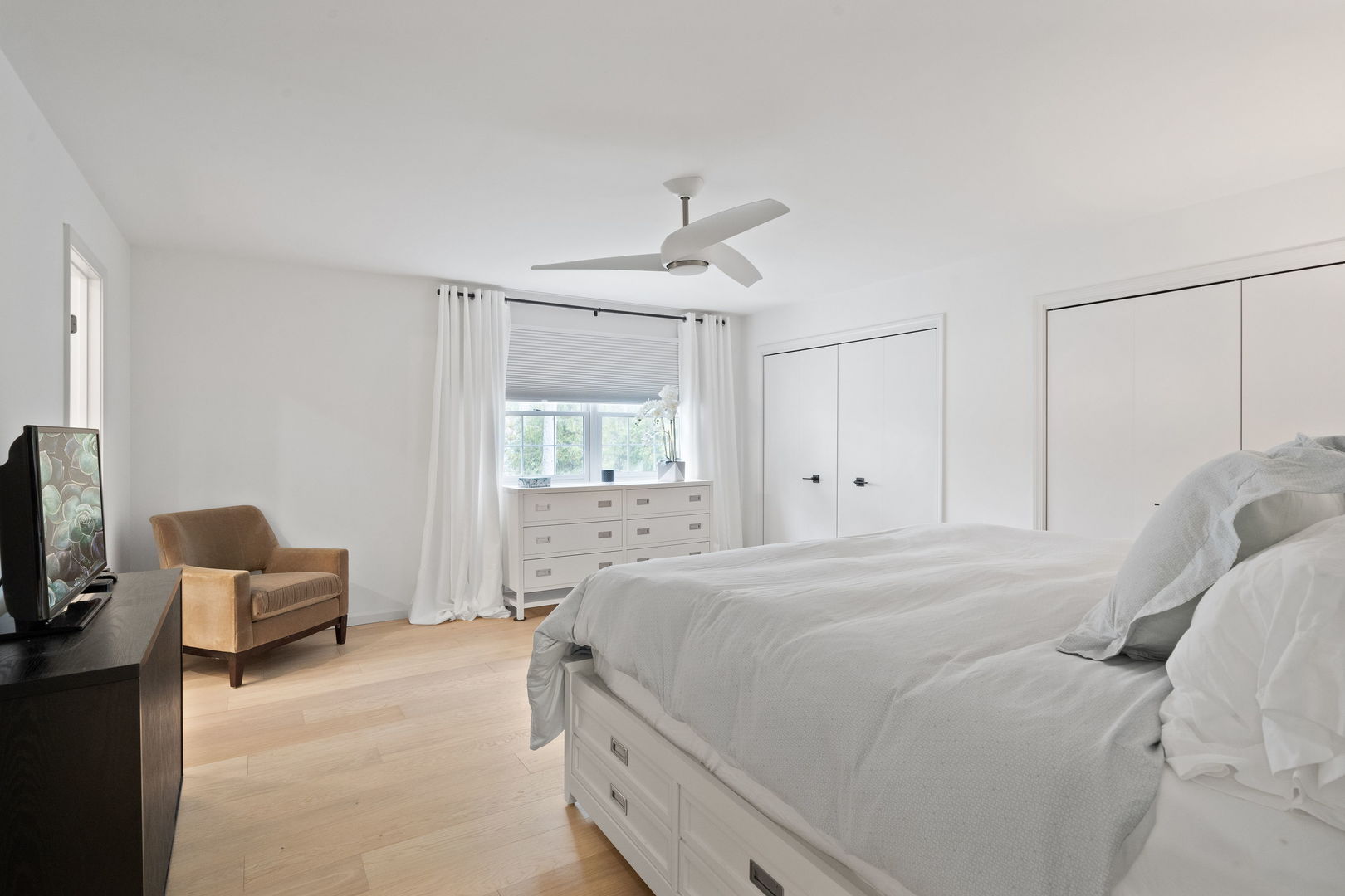 404 West Naperville Road Westmont, IL 60559 - Photo 12 of 30 Gallery Image 12